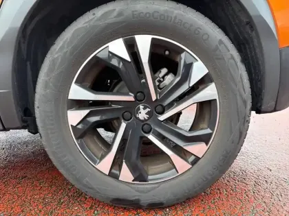 Photo 12 Peugeot 2008  PureTech 130 S&S EAT8