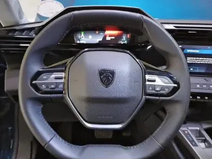 Photo 36 Peugeot 308  BlueHDi 130ch S&S EAT8