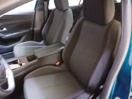 Photo 38 Peugeot 308  BlueHDi 130ch S&S EAT8