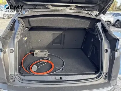 Photo 41 Peugeot 3008  Hybrid 225 e-EAT8