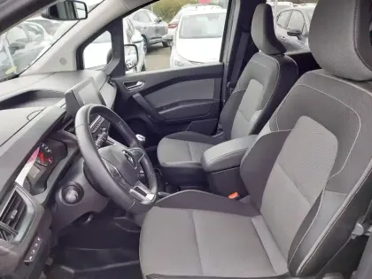 Photo 9 Renault Kangoo Gén. III (KFK) Ph1 NG Techno 5