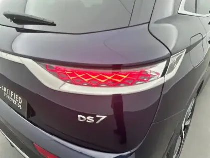 Photo 16 DS DS 7 DS7 Crossback Hybride E-Tense 225 EAT8