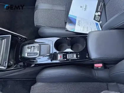 Photo 13 Peugeot 2008  PureTech 130 S&S EAT8