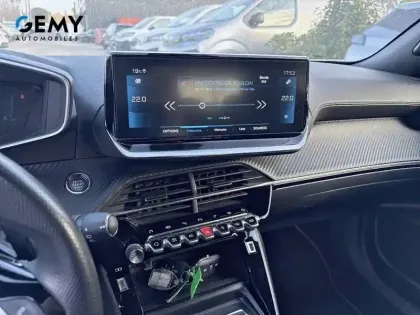 Photo 30 Peugeot 2008  PureTech 130 S&S EAT8