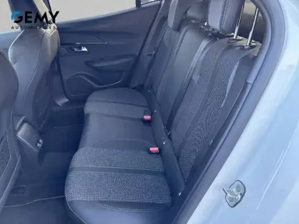 Photo 27 Peugeot 2008  PureTech 130 S&S EAT8