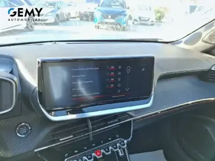 Photo 13 Peugeot 2008  PureTech 130 S&S BVM6