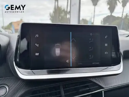 Photo 13 Peugeot 208  Electrique 50 kWh 136ch