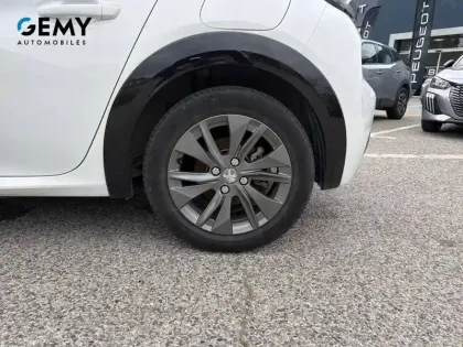 Photo 10 Peugeot 208  Electrique 50 kWh 136ch