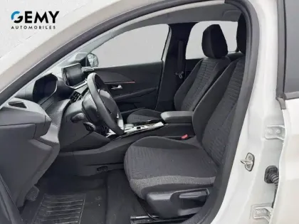 Photo 8 Peugeot 208  Electrique 50 kWh 136ch