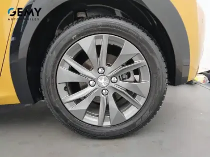 Photo 10 Peugeot 208  Electrique 50 kWh 136ch