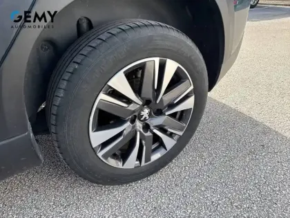 Photo 52 Peugeot 2008  1.6 BlueHDi 120ch S&S BVM6