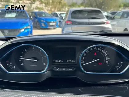 Photo 57 Peugeot 2008  1.6 BlueHDi 120ch S&S BVM6