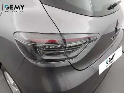 Photo 16 Renault Clio  E-Tech full hybrid 145 ch GSR2