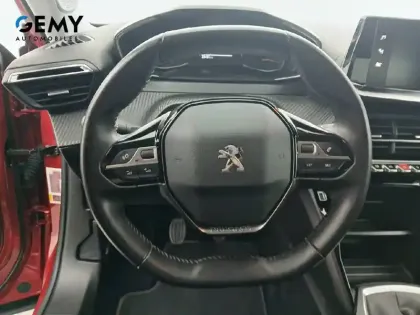 Photo 12 Peugeot 2008  PureTech 100 S&S BVM6