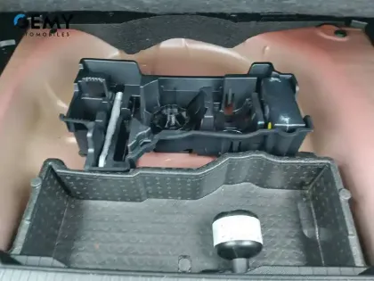 Photo 41 Peugeot 2008  PureTech 100 S&S BVM6