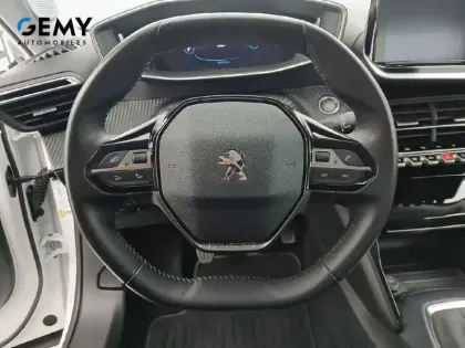 Photo 114 Peugeot 2008  PureTech 100 S&S BVM6