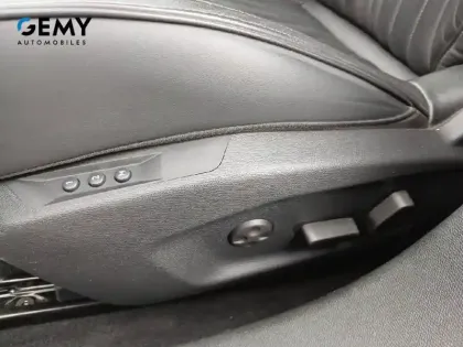 Photo 96 Peugeot 2008  PureTech 100 S&S BVM6