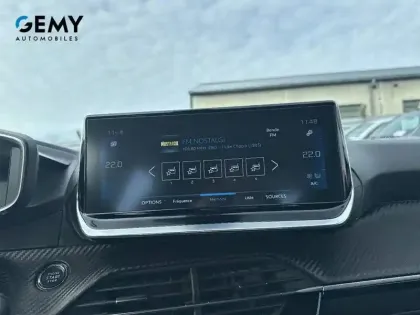 Photo 14 Peugeot 2008  PureTech 100 S&S BVM6