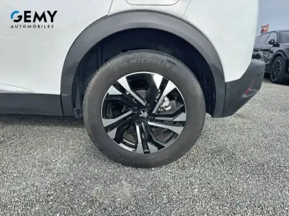 Photo 35 Peugeot 2008  PureTech 100 S&S BVM6