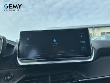 Photo 42 Peugeot 2008  PureTech 100 S&S BVM6