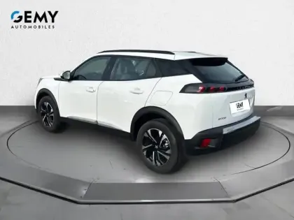 Photo 31 Peugeot 2008  PureTech 100 S&S BVM6