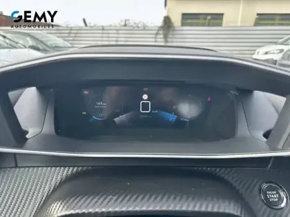 Photo 38 Peugeot 2008  PureTech 100 S&S BVM6