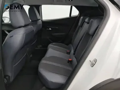 Photo 111 Peugeot 2008  PureTech 100 S&S BVM6