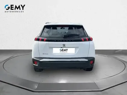 Photo 29 Peugeot 2008  PureTech 100 S&S BVM6