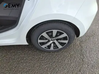 Photo 10 Renault Clio  E-Tech full hybrid 145