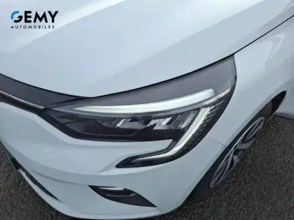 Photo 12 Renault Clio  E-Tech full hybrid 145