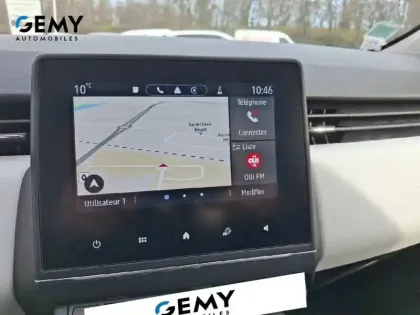 Photo 23 Renault Clio  E-Tech full hybrid 145