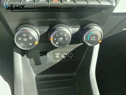 Photo 32 Renault Clio Gén. V (BJA) Ph2 Evolution 5