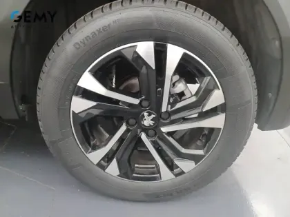 Photo 10 Peugeot 2008  BlueHDi 130 S&S EAT8