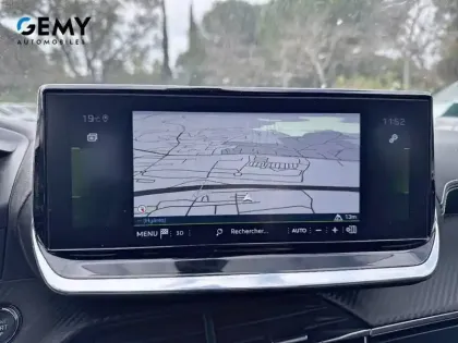 Photo 11 Peugeot 208  PureTech 100 S&S BVM6