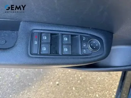 Photo 11 Renault Arkana  mild hybrid 140 EDC FAP - 22