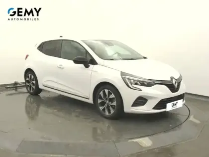 Photo 21 Renault Clio Gén. V (BJA) Ph1 NG Evolution 5