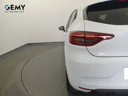 Photo 38 Renault Clio Gén. V (BJA) Ph2 Evolution 5