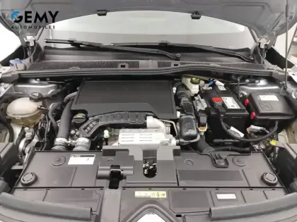 Photo 34 Citroën C4 Gén. III Ph1 Feel 5