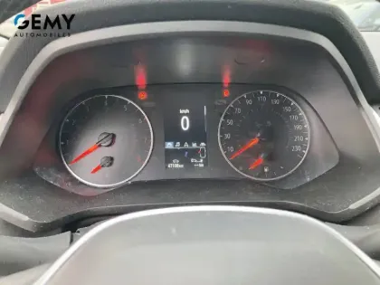 Photo 33 Renault Captur  TCe 90