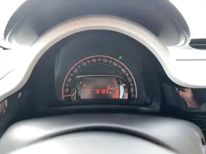 Photo 14 Renault Twingo  III SCe 65