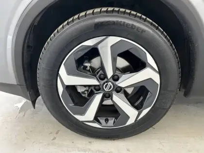 Photo 27 Nissan Qashqai Gén. II (J11) Ph2 Tekna+ 5