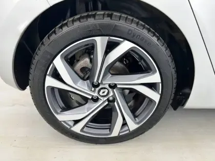 Photo 30 Renault Clio  E-Tech hybride 145