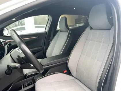 Photo 8 Renault Megane  E-Tech EV60 220 ch optimum charge