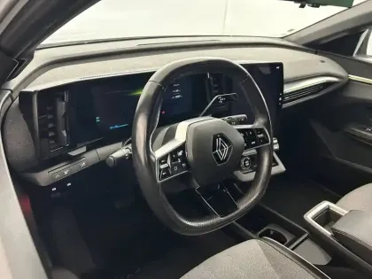 Photo 22 Renault Megane  E-Tech EV60 220 ch optimum charge