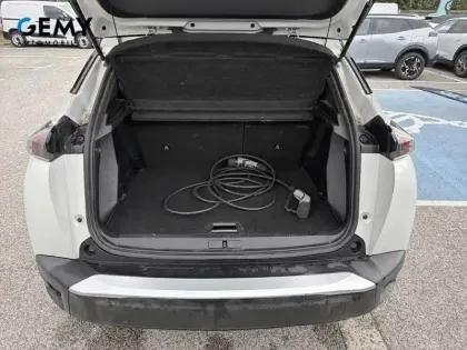 Photo 37 Peugeot 2008  Electrique 136 ch