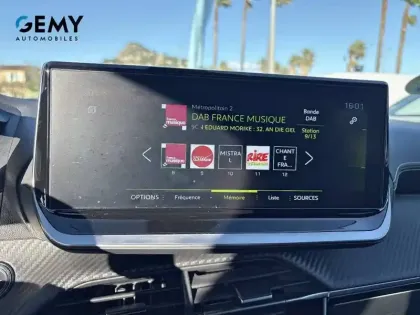 Photo 12 Peugeot 2008  BlueHDi 130 S&S EAT8