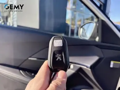 Photo 21 Peugeot 2008  BlueHDi 130 S&S EAT8