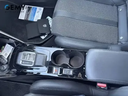 Photo 13 Peugeot 208  PureTech 130 S&S EAT8