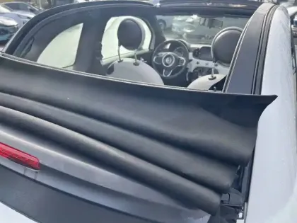 Photo 13 Fiat 500 C 1.0 70 ch Hybride BSG S/S