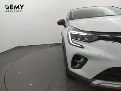 Photo 42 Renault Captur  E-Tech full hybrid 145